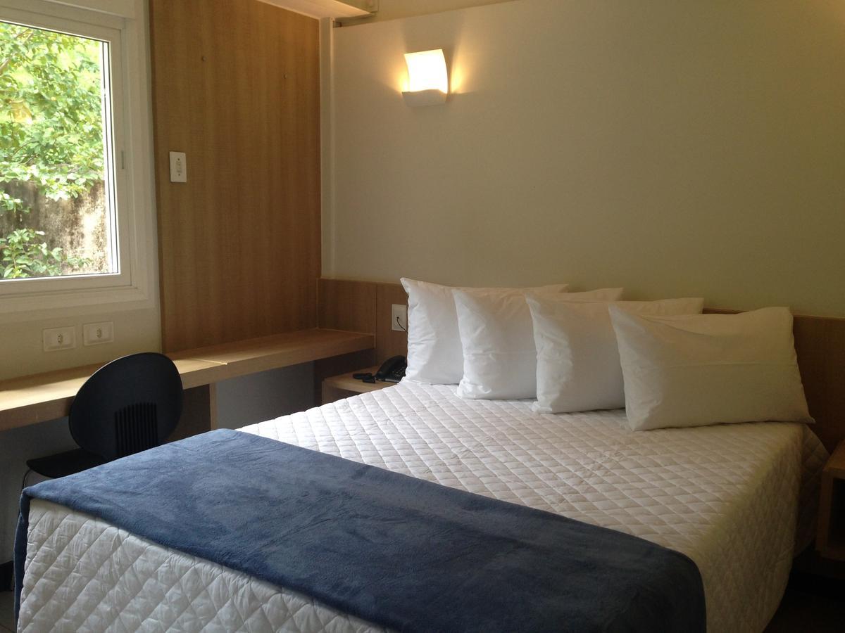 Hotel Cotoches Abre Campo Rum bild